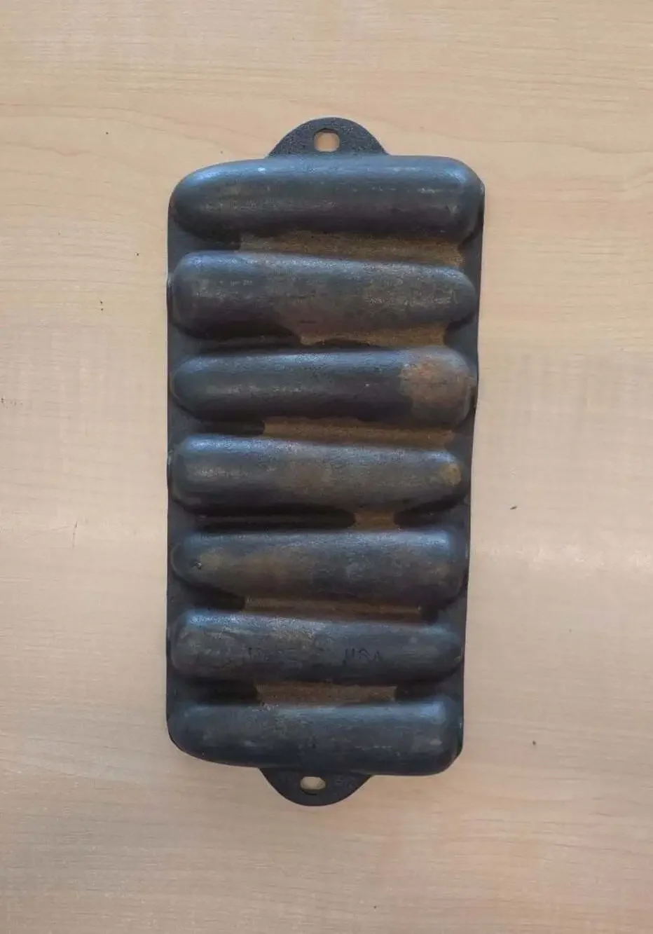 Unmarked vintage cast